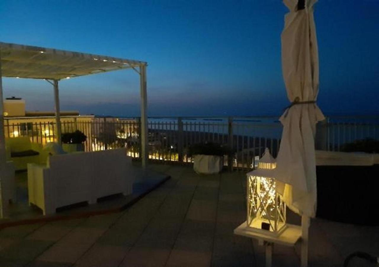 Hotel Embassy Cesenatico Extérieur photo